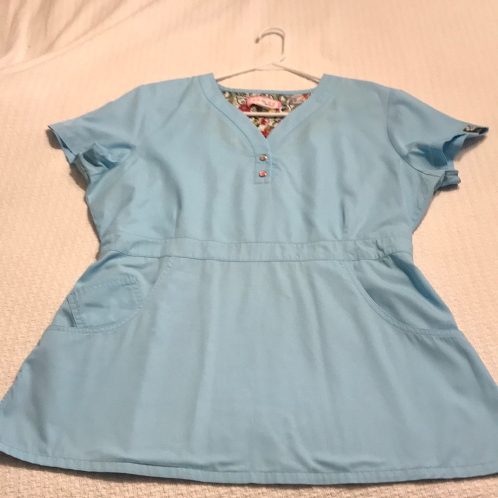 Koi scrub top